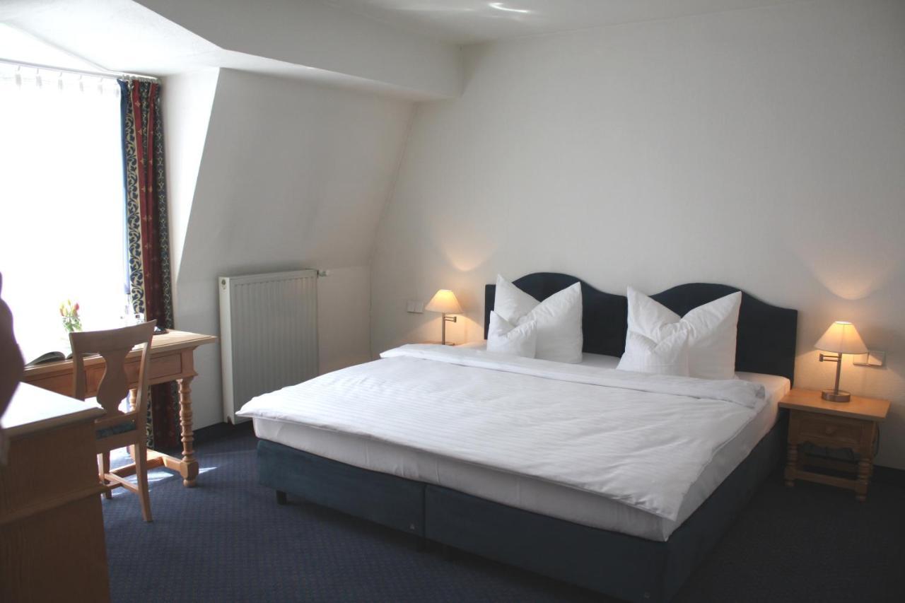 Hotel Zur Post Brilon Esterno foto
